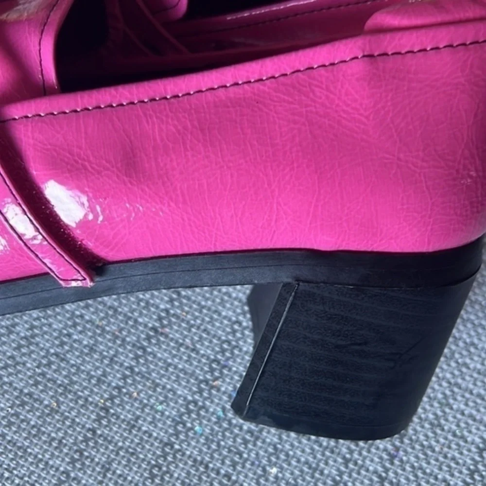 Vintage 90's Square Toe Chunky Heel 👠 size 8